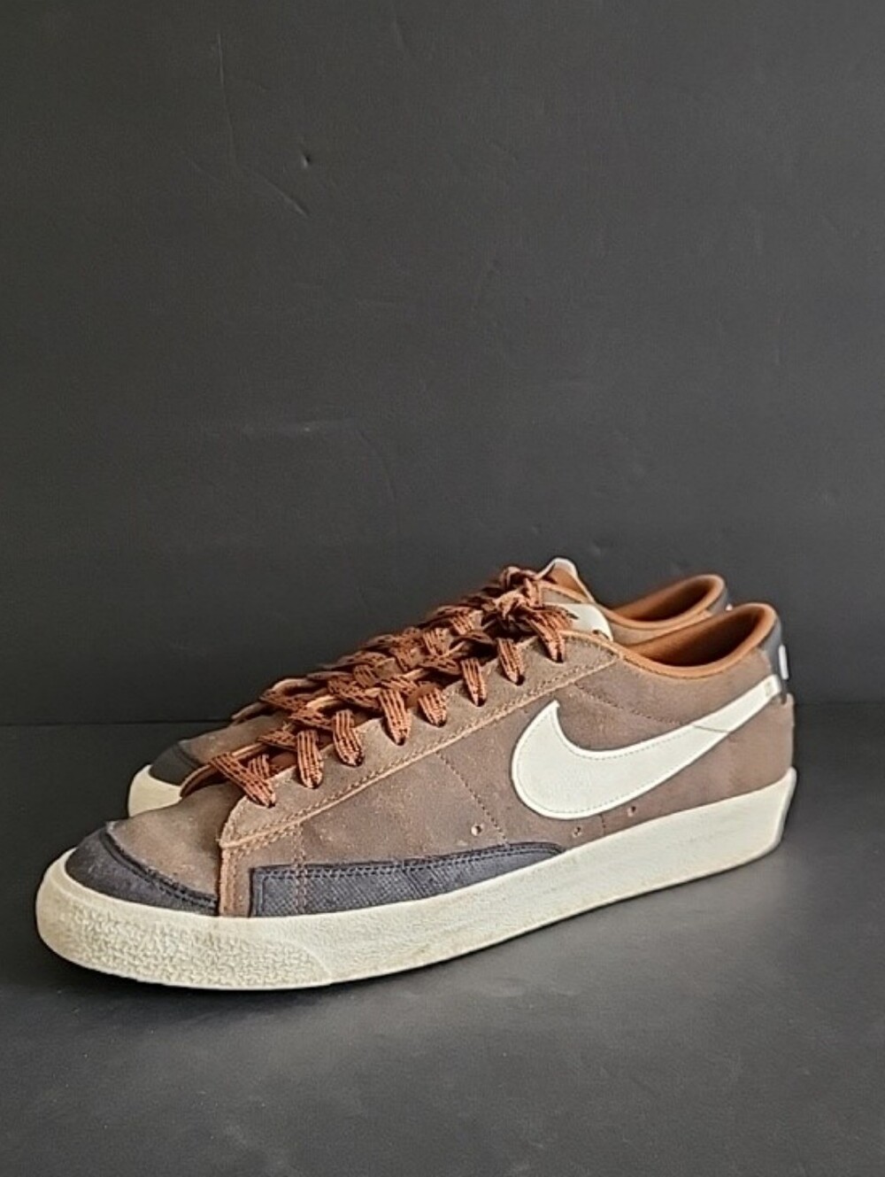 Nike Blazer Low '77 PRM Brown Black White Retro Sneakers Mens Size 10